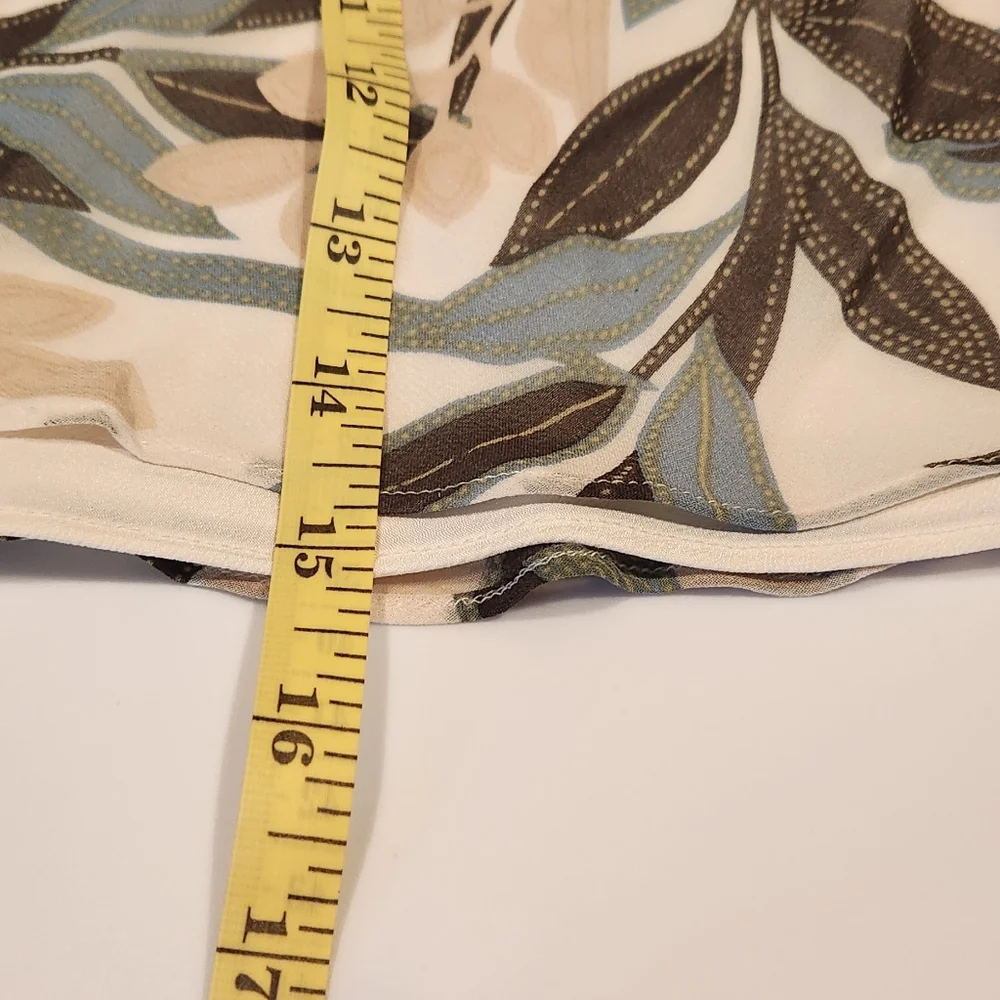Ann Taylor Floral Halter Top with Blue and Green Accents 100% Silk Sz 8 - Picture 9 of 9